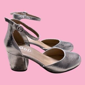 Women’s Block Heel Pumps